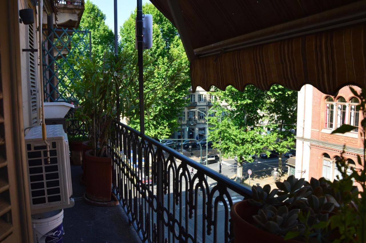 Apartamento Casa Madama Rossini Turín Exterior foto