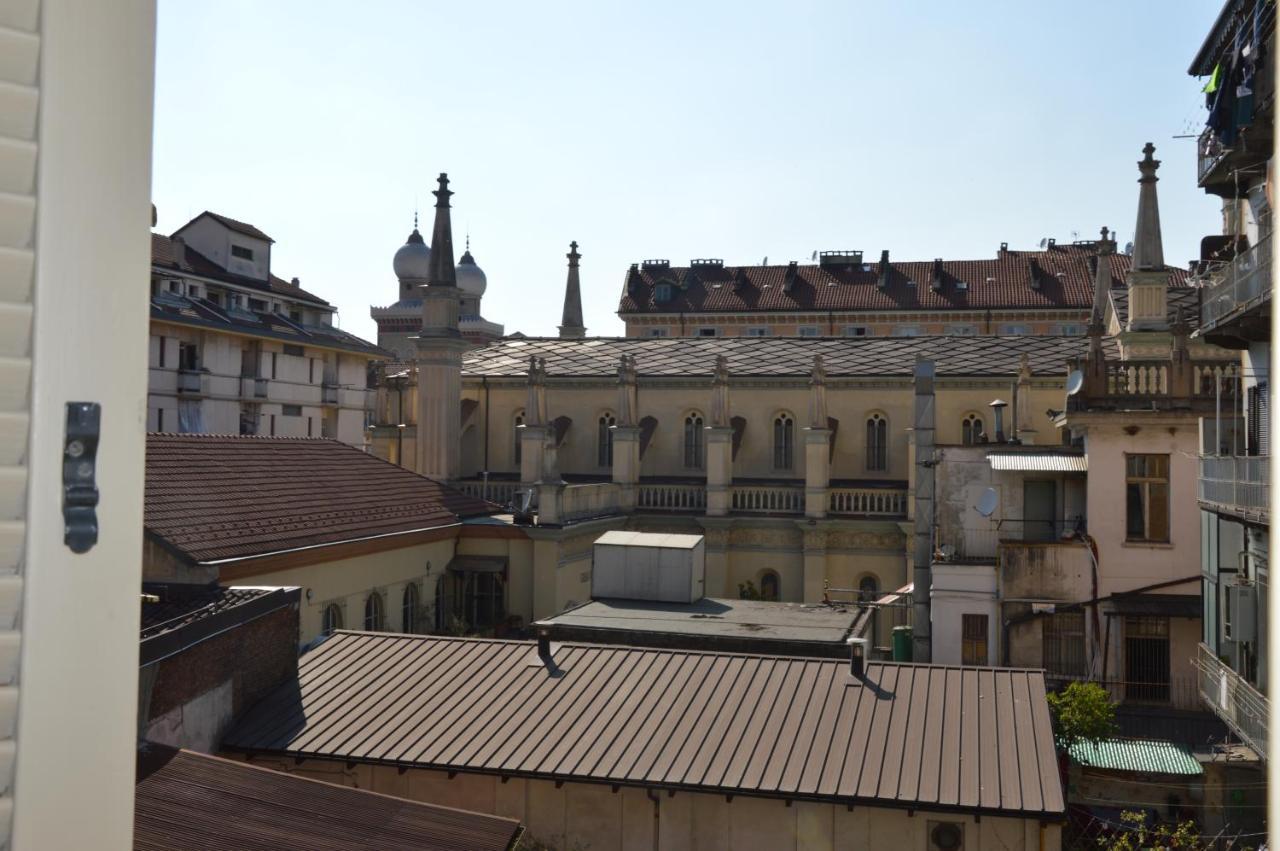 Apartamento Casa Madama Rossini Turín Exterior foto